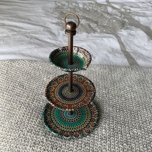 3 tier Jewelry stand